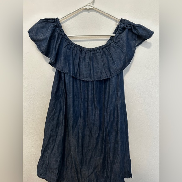 Lulu’s off the shoulder dark chambray mini dress NWT - Picture 4 of 7